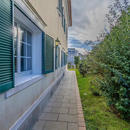 Casa Dos Amigos * Pico da Pedra